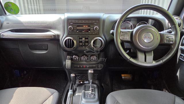 2014 Jeep WRANGLER 3.6 UNLIMITED SPORTS (A) - 4