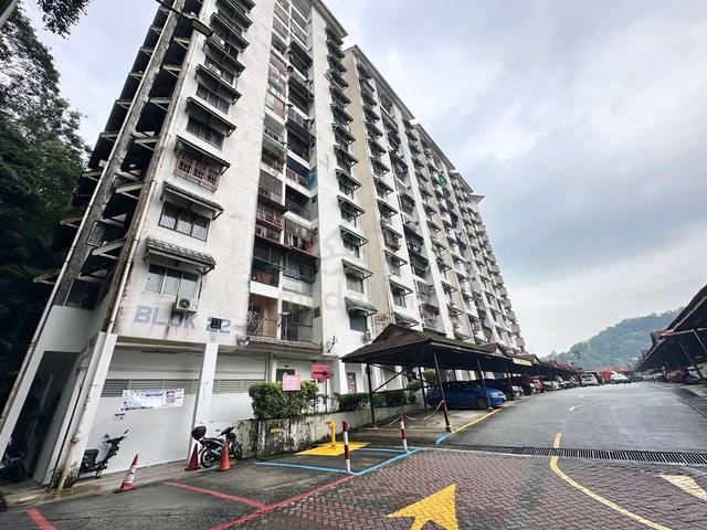 Desa View Towers Apartment 1