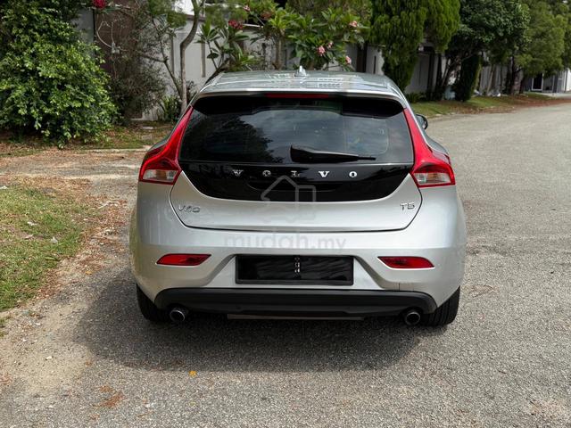 2016 Volvo V40 2.0 T5 (A) - 4