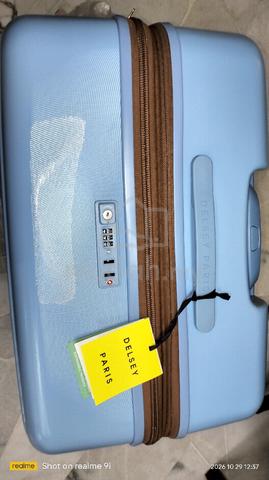 New large size Delsey luggage  - photo 6 of 6
