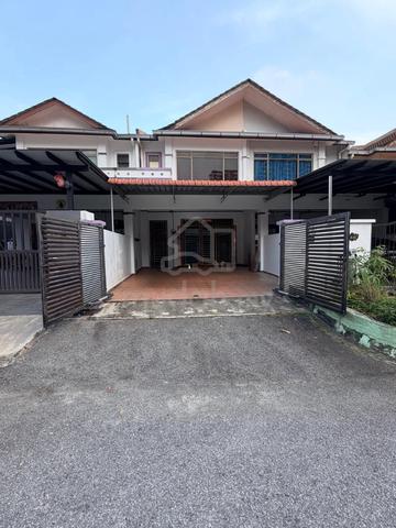 Full loan Tmn Mount Austin Double storey house 1