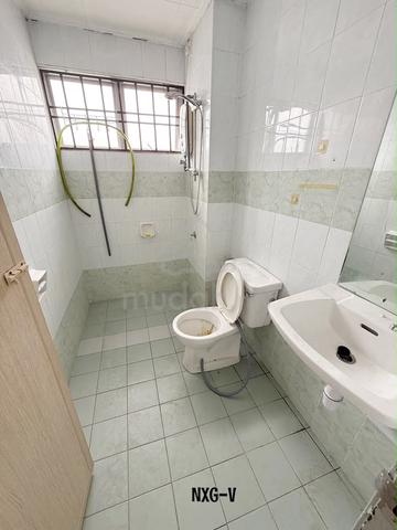 2-storey Terraced House for Sale, 4 Bedroom, 1600 sq.ft, Bandar Botanic ...
