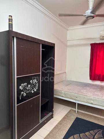 Bilik Master No Sharing, Bandar seri putra 1