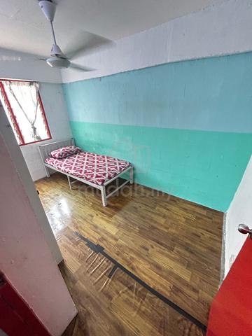 Bilik Sewa Lelaki di Teratak Muhibbah, Taman Desa area Kuala Lumpur 1