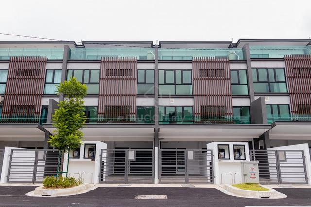 Villa Domus Townhouse 2771sf⚠️Full Loan⚠️0% Down.P⚠️Below Market⚠️ 1