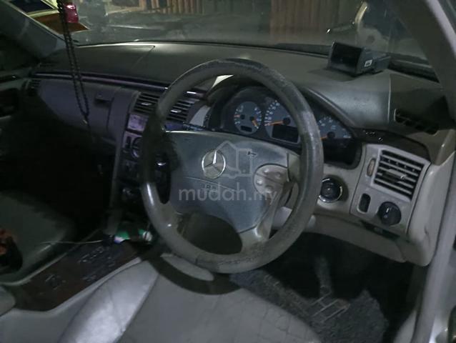 1995 Mercedes Benz 280E 2.8 (A) - 5