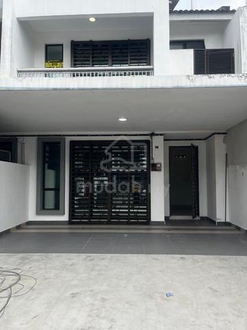 Double Storey For Sale Bukit Tiram, Johor 1