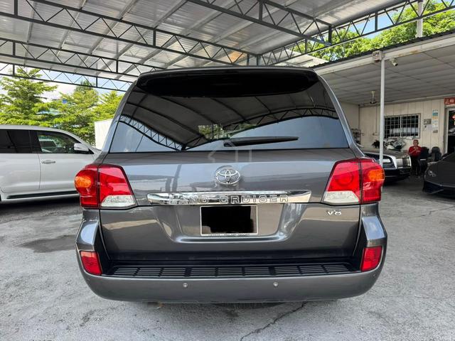 2014 Toyota LANDCRUISER 4.6 ZX Full Spec BolehLoan - 4