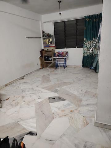 Flat Taman Bukit Angkasa 1