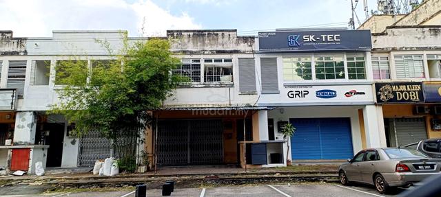 1st Floor Office lot in Taman Putra Prima Puchong for rent 2
