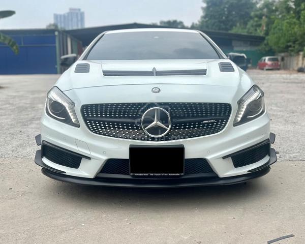 L/KD 2014/2019 Mercedes Benz A45 2.0 AMG EDITION 1 - 3