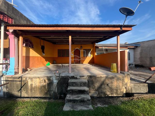 Teres Setingkat Taman Haji Abdullah Samad, Masjid Tanah, Melaka 1