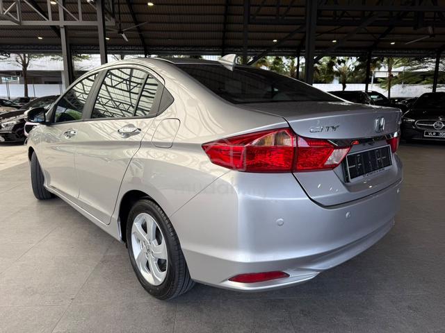 Honda CITY 1.5 E GM6 FACELIFT F.S.R ONE OWNER - 4