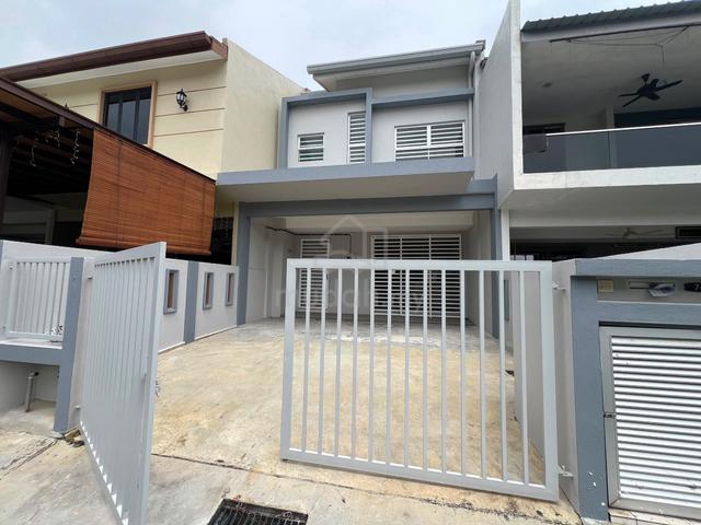 Non Bumi Lot | Freehold | 4b 4b | Double Storey @ Semenyih 1