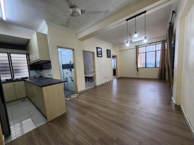 Residensi Melor 1