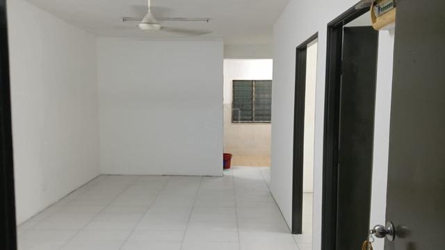 Pangsapuri Taman Tasik Utama 1
