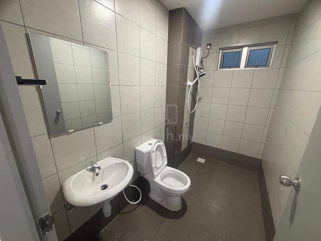 Master Room near CIQ 1