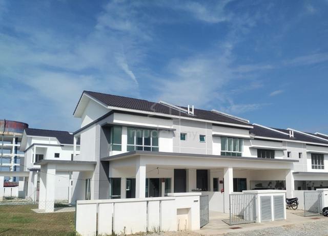 2 Storey Terrace House For Sale @ Senawang 1