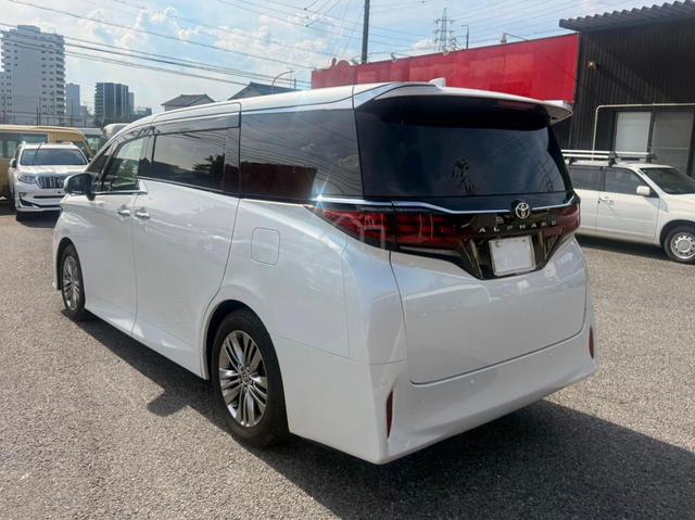 2024 Toyota Alphard Z 2.5 - 4