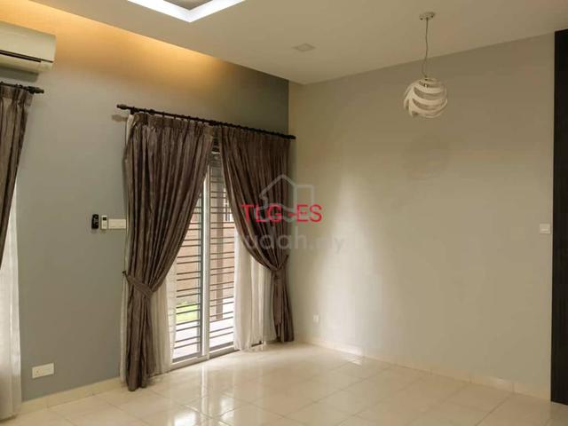 Semi-D 2Storey House Renovated Aman Perdana Klang Good Condition 4