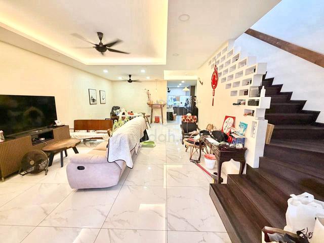 FULLY RENO✅+ FULLY EXTENDED⭐ | 2 Storey Terrace, Seksyen 23, Shah Alam 1