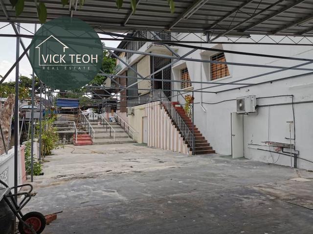Corner Busy Road 3sty Shoplot Jalan Paya Terubong Freehold Ayer Itam 1