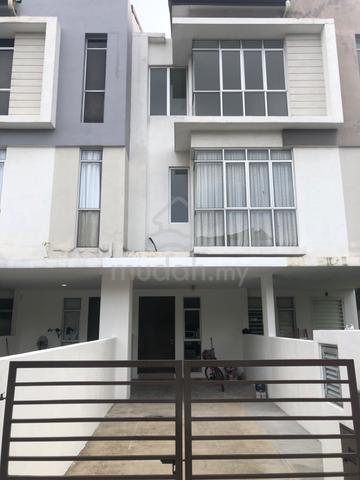 Lakeside Corner Double Storey House 1