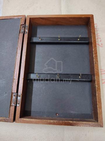 old key hangers - photo 2 of 5
