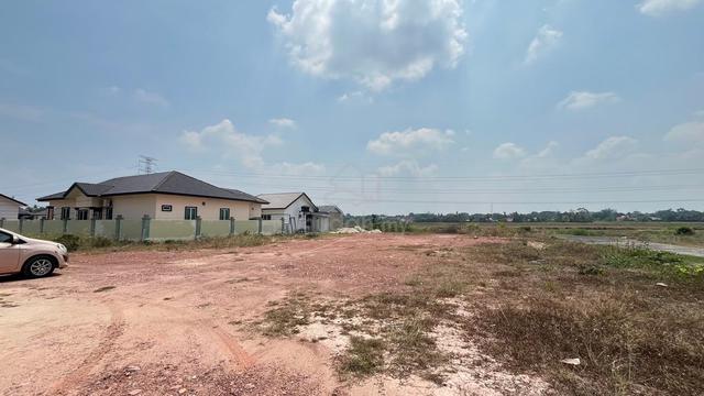 Tanah untuk dijual bahagian di penghulu him 1