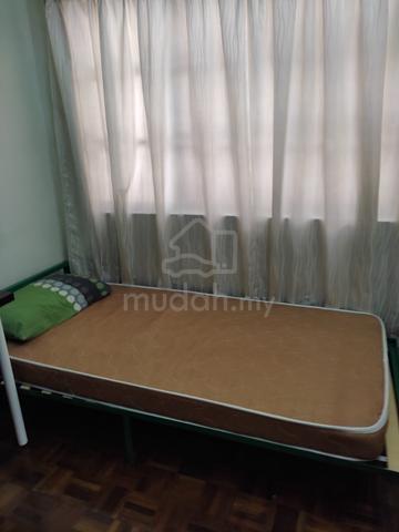 Private Female Room+Carpark,near airport Subang,Subang Bestari @Jasmin 1