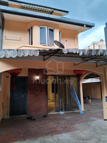Taman Sri Sinar, 2.5 Storey Terraced House Corner Unit, Segambut. 1