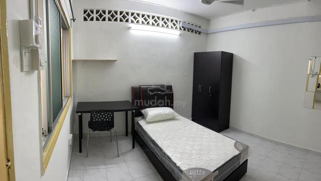 Seksyen 19 PJ En-Suite Room For Rent 1