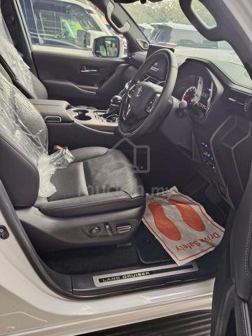 Unreg Recon Toyota Land Cruiser 3.5 ZX - 4