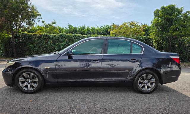 Bmw 525i 2.5 (CBU) E60 TIPTOP LOW MILEAGE - 2