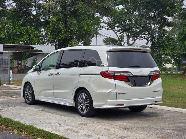 2018 Honda ODYSSEY 2.4 ABSOLUTE very clean car - 2