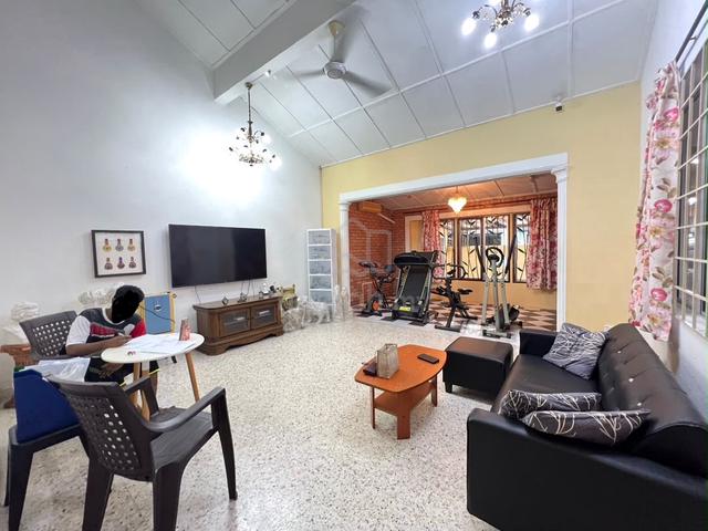 For Sale Taman Perling 1.5 Storey Semi-D Renovated Condition 1