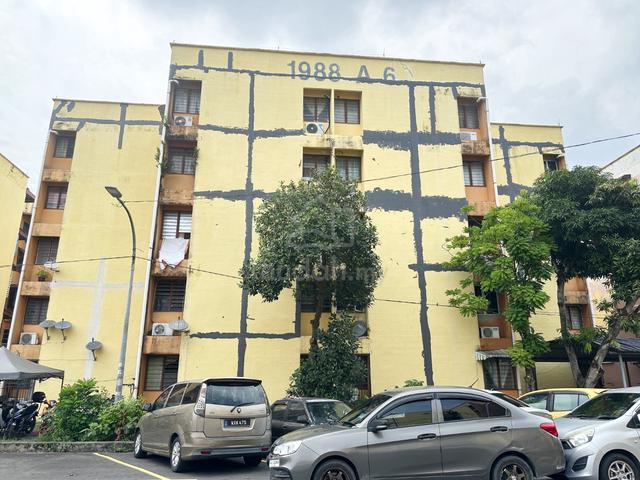 Flat Desa Pandan 1