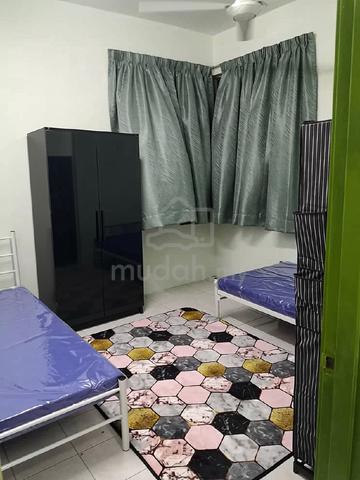 Bilik Perempuan Sharing Room PV3 near LRT Tmn Melati KL East Mall UIA 1