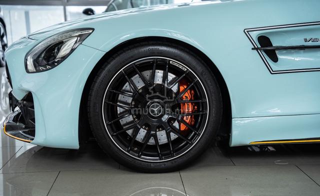 Mercedes Amg Gts 4.0 V8 2017 Pastel Blue - 3
