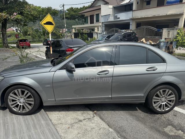2011 Mercedes Benz C200 CGI BlueEFCY - 4
