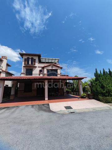 3 sty Corner Bunglow@Diamond City,Semenyih 1