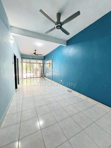 1 Storey For Rent @ Austin Residence/ Tmn Mount Austin/ Unblock 1