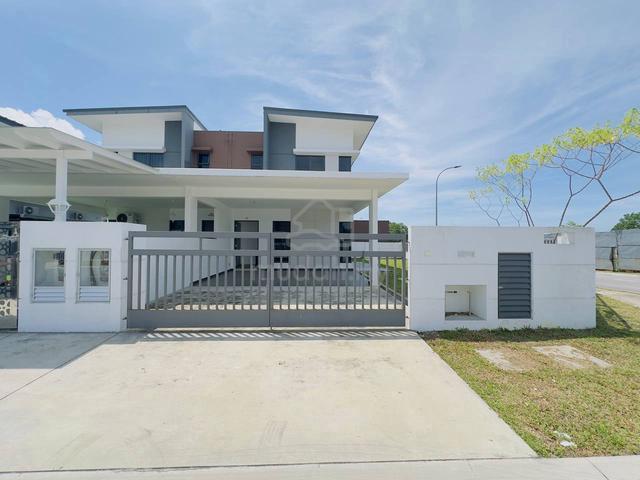 THE MARiS RESIDENCE | DESARU COAST 1