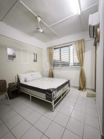 Master Bedroom for Female   1 Carpark   Non sharing toilet 1