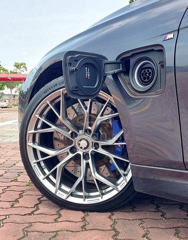 2017 Bmw G20 330E 2.0 M-sport FACELIFT - 4