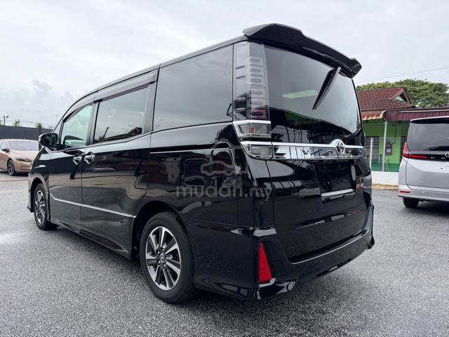 2021 Toyoya VOXY ZS Kirameki III Full Spec - 4