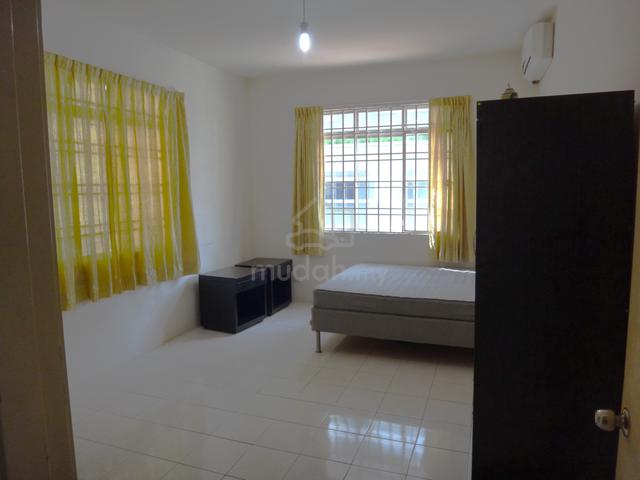 Bilik Perempuan PV3 Condo Taman Melati KL East (master room) 1
