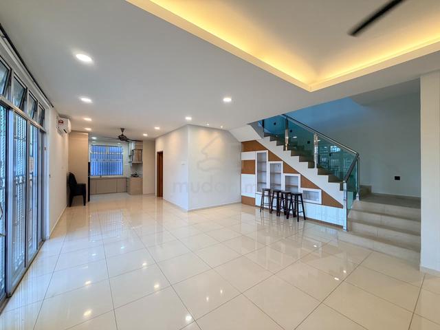 Corner Lot Tebrau Ria Double Storey Terrace For Rent ! 1