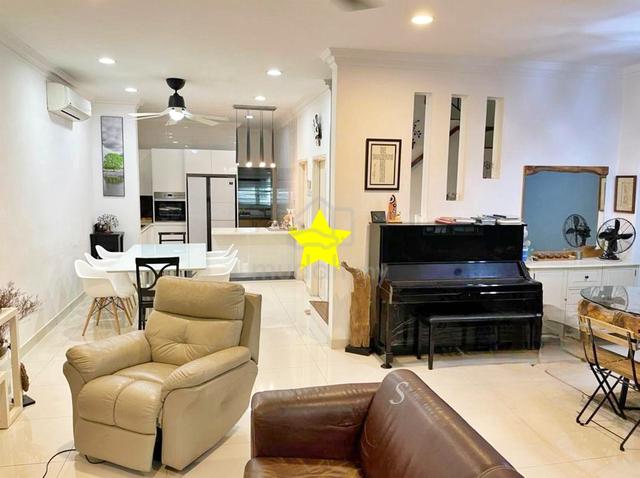 WTL ! A stock!3 Storey Fully Furnished- Anjung Sari, Setia Alam 1