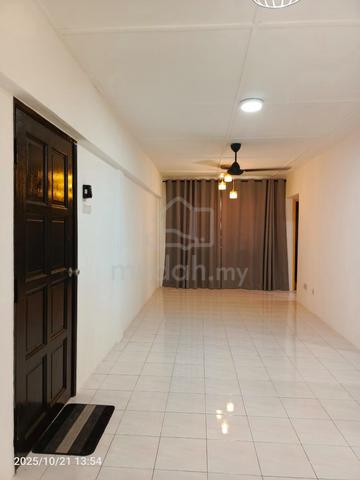 Anggerik Apartment (Taman Bunga Raya) 1